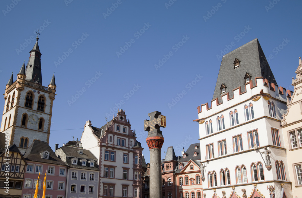 Trier, rathaus und Häuser am Hauptmarkt