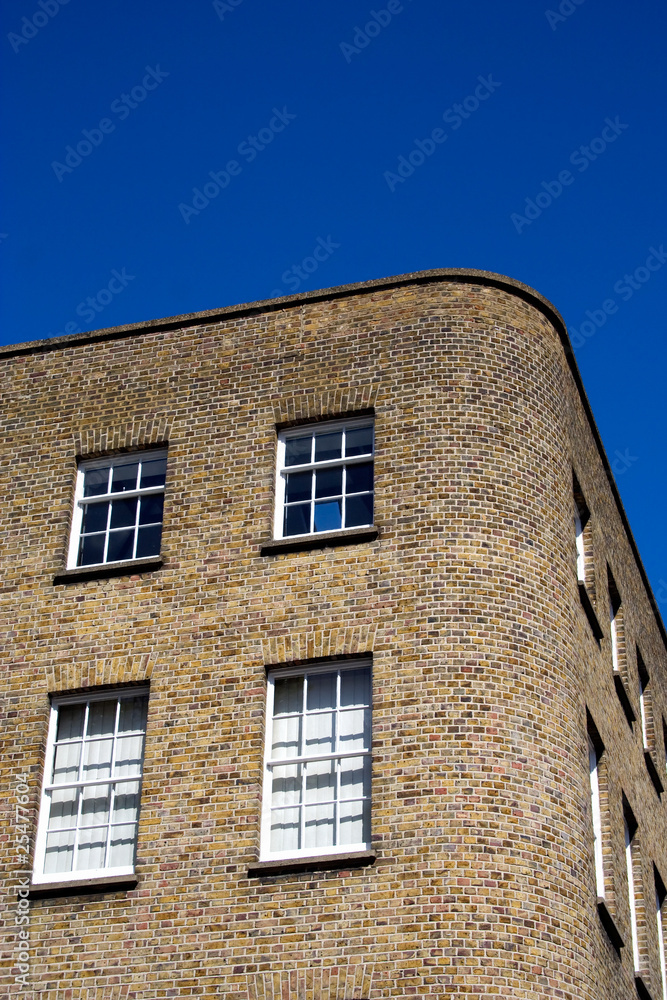 Naklejka premium Brown brick urban building