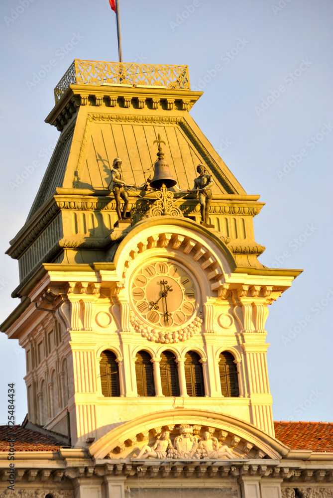 Obraz premium Trieste Municipio
