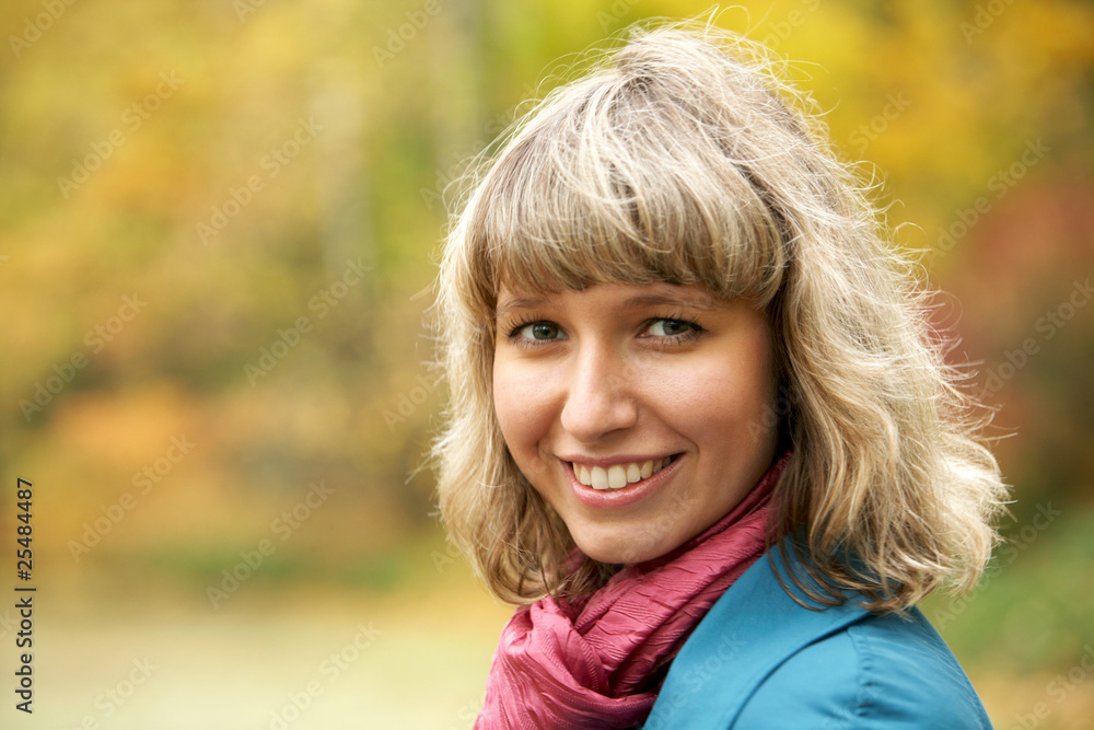 fall portrait of a beautiful woman