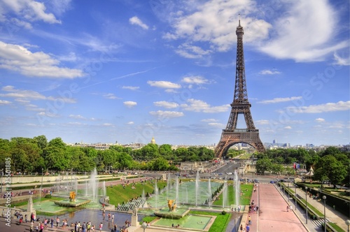 Eifel Tower - Paris (France) © XtravaganT