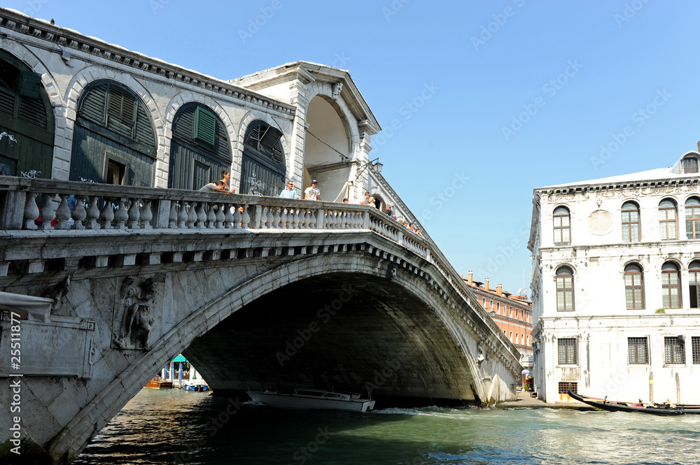 ponte di rialto venezia 340