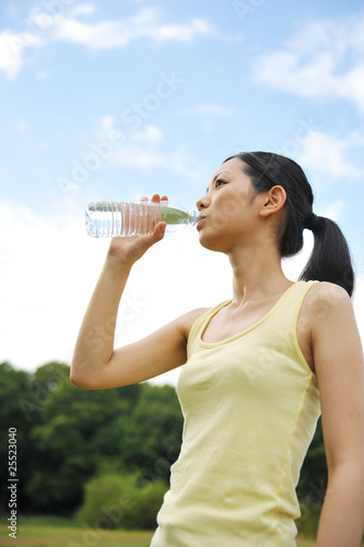 水分補給 女性