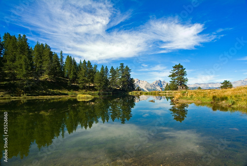 Slika na platnu Lago Launè - riflessi sull'acqua - Valle Susa - Italia