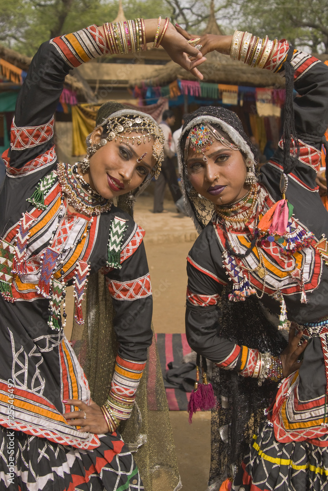 Beautiful Kalbelia Dancers from Rajasthan in India