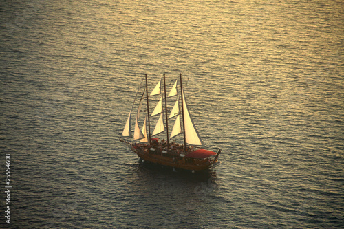 Tela Sailing ship