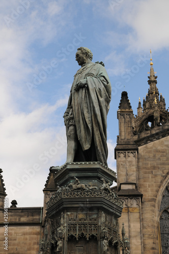 Royal Mile, Walter Scott, Edinburgh, Scotland © AndreasJ