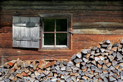 Holzh  tte - wooden hut