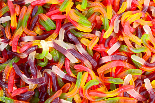 Valokuva colored gummy worms