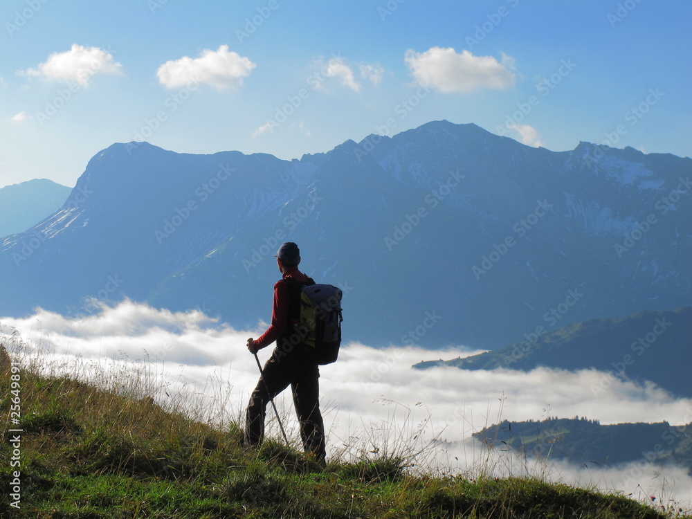 Wanderer über Nebel, Lechtal