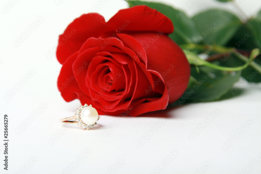 Ring with pearl and red rose Ring with pearl and red rose