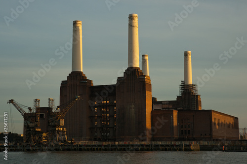 Battersea power plant
