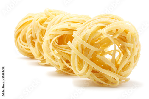 4 pieces of pasta - tagliatele.