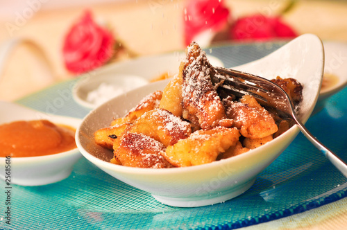 Kaiserschmarrn mit Apfelmus photo