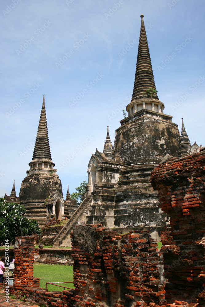 Fototapeta premium Ruins in the ancient city of Ayutthaya, Thailand.