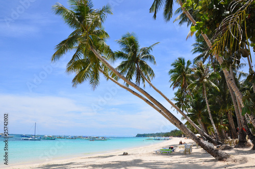 Fototapeta Naklejka Na Ścianę i Meble -  Beautiful white sand beach in Boracay
