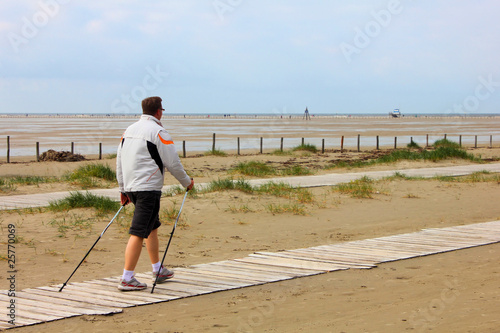 nordic walking am strand, st.peter-ording