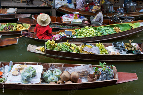floating market © juat
