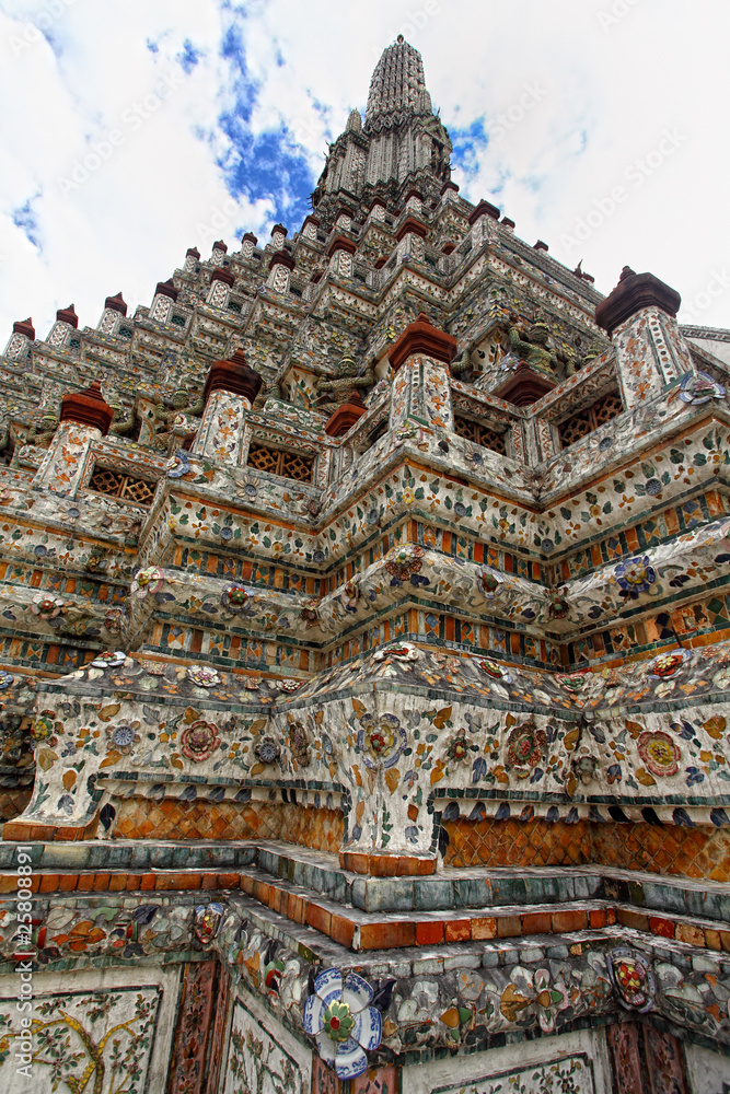 detail of Wat Arun temple