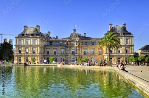 Jardin Luxembourg - Paris / France