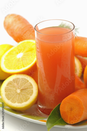 Orange lemon carrot juice