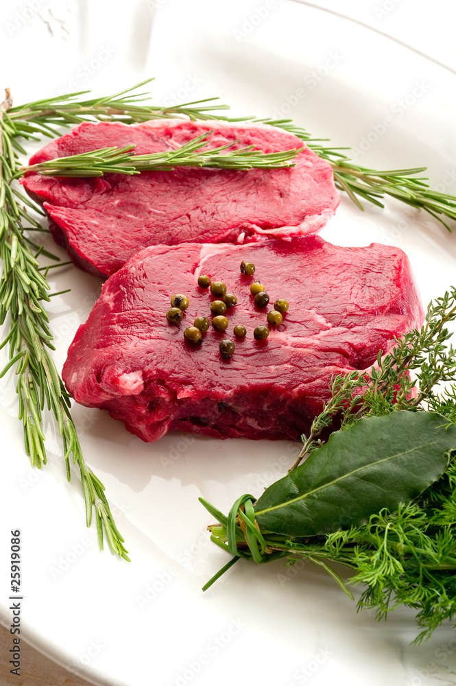 tenderloin with herbs-filetto con erbe tenderloin with herbs-filetto con erbe