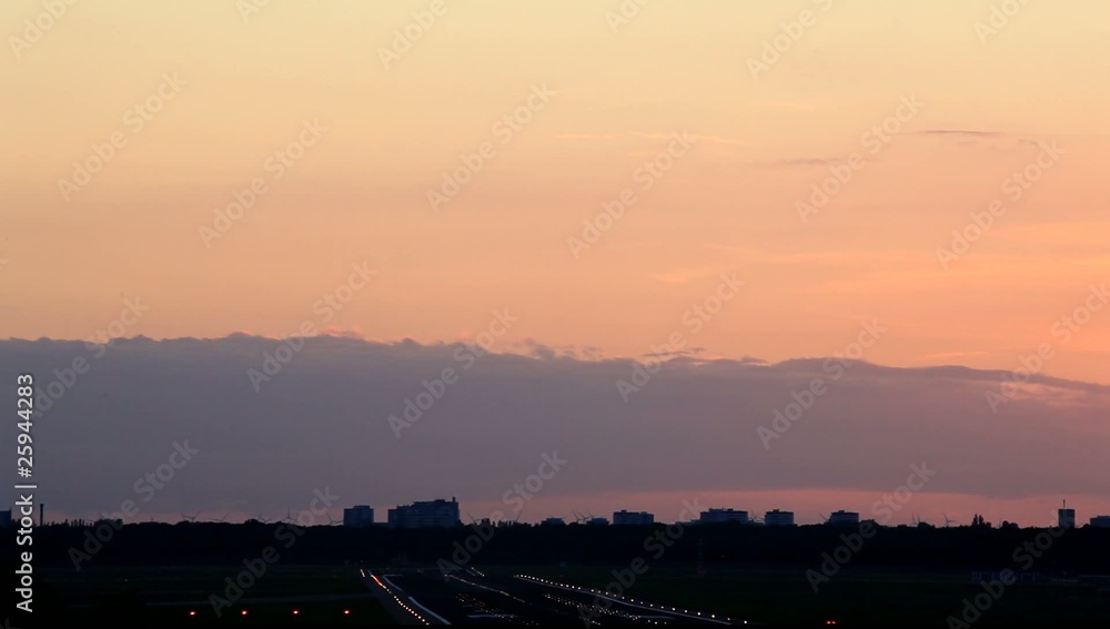 Landung in der Dämmerung Landung in der Dämmerung
