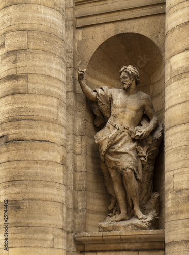 Statue, Eglise Saint-Sulpice, Paris, France