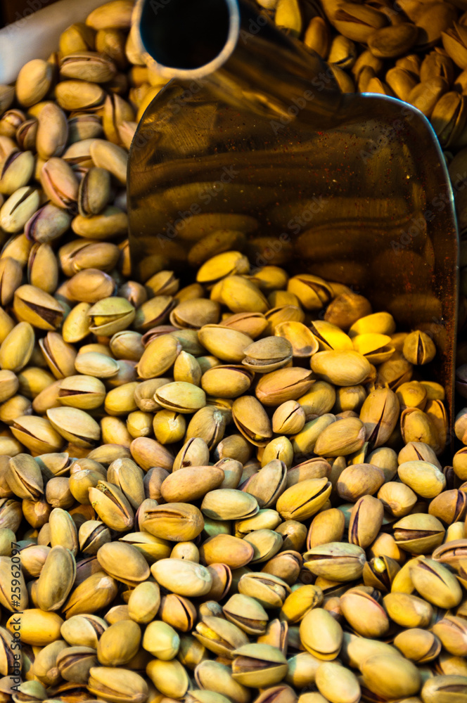 Naklejka premium Pistachios