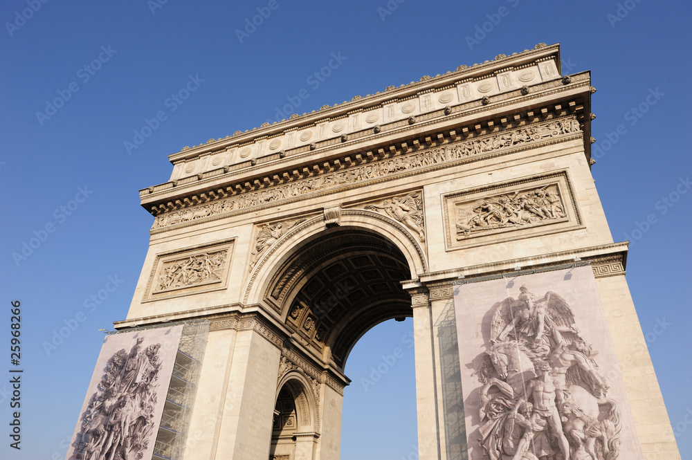 Arch De Triomphe, Paris, France..