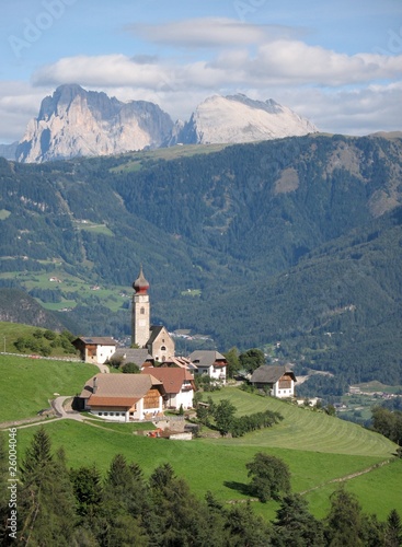 Dorf im Südtirol - Dolomiten