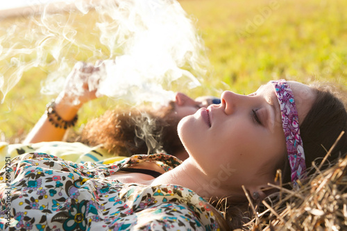 Obraz na plátně smoking hippies