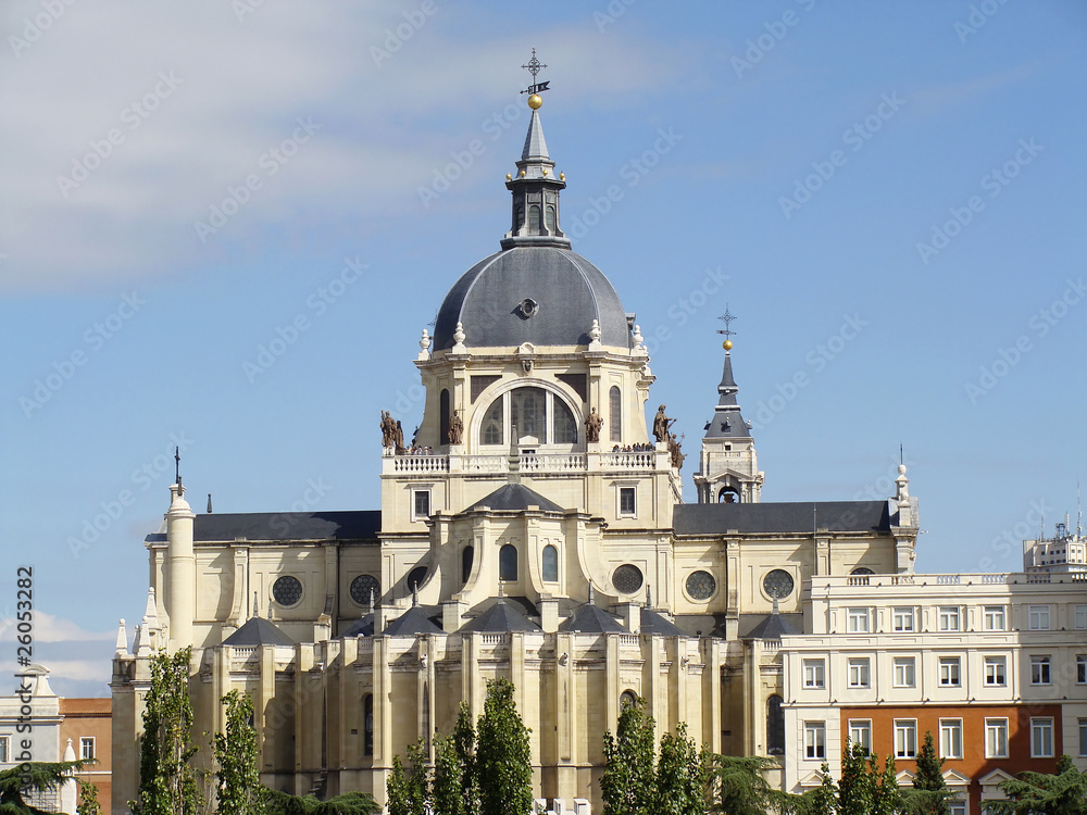 Abside de la catedral de la Almudena Madrid