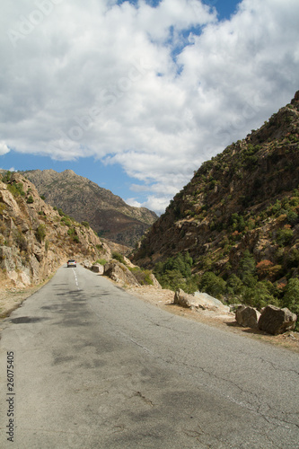 route en mantagne corse (region du niolo) photo