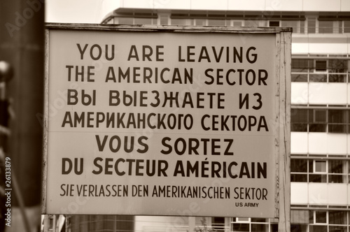 Berlin, check point charlie photo