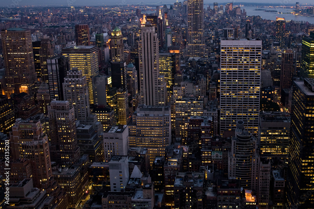 Skyline von Manhattan bei Nacht, New York City Skyline von Manhattan bei Nacht, New York City