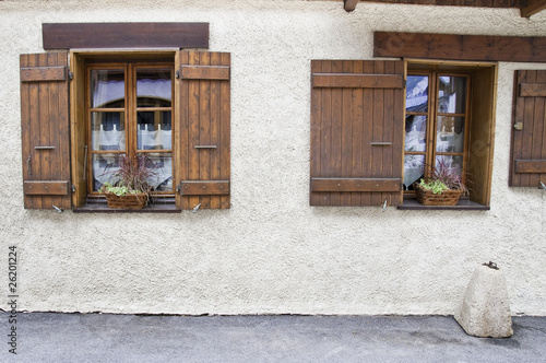 Fachadas de casa en el pueblo de Le Praz