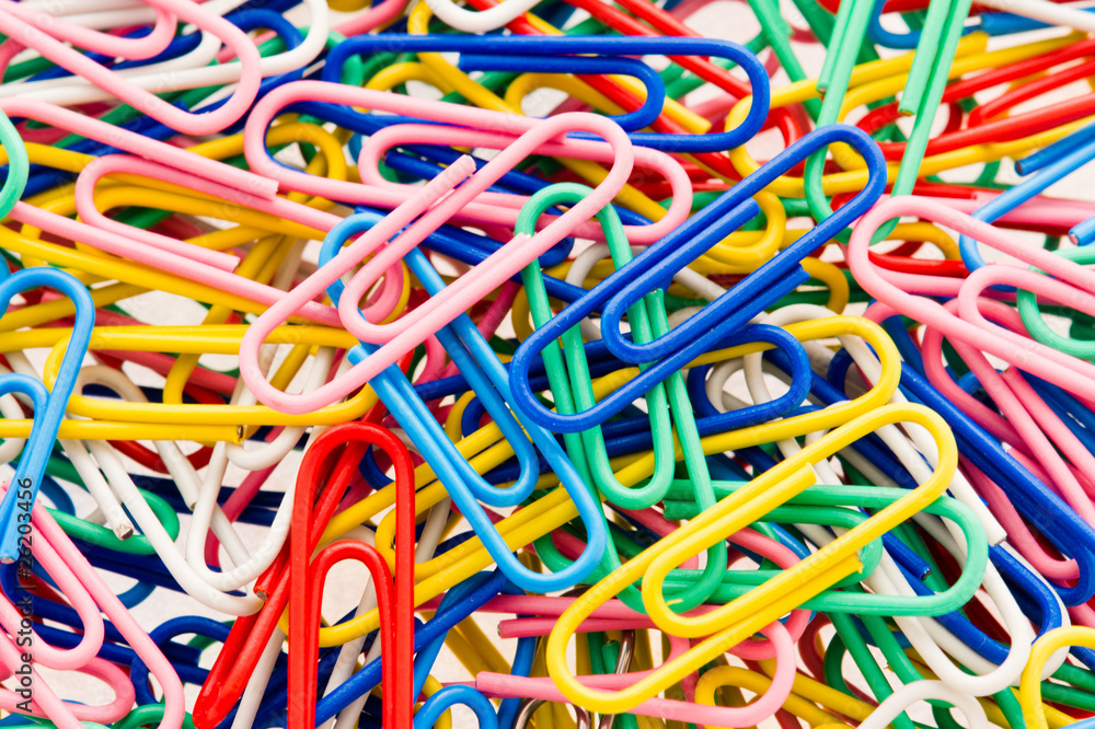 Multicolored paper clips Multicolored paper clips