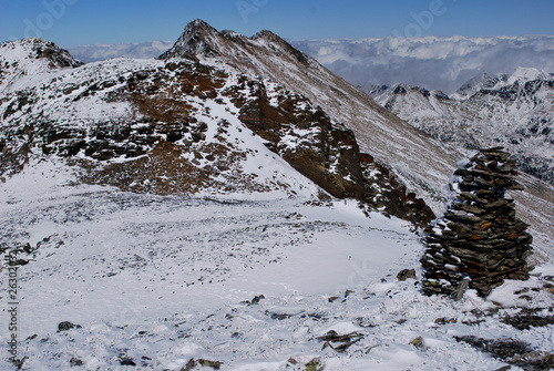 Wallpaper Mural Cairn sur la Coume d'Or Torontodigital.ca
