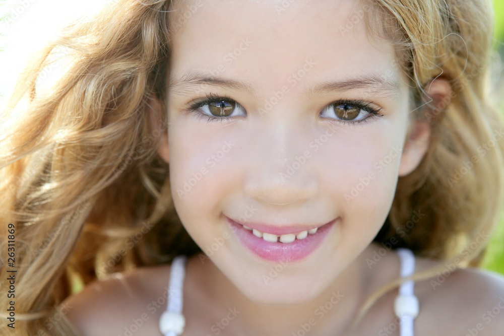 beautiful little girl portrait smiling closeup fac beautiful little girl portrait smiling closeup fac