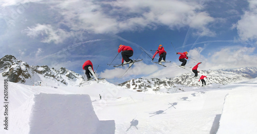 фотографія Skiing in snowpark