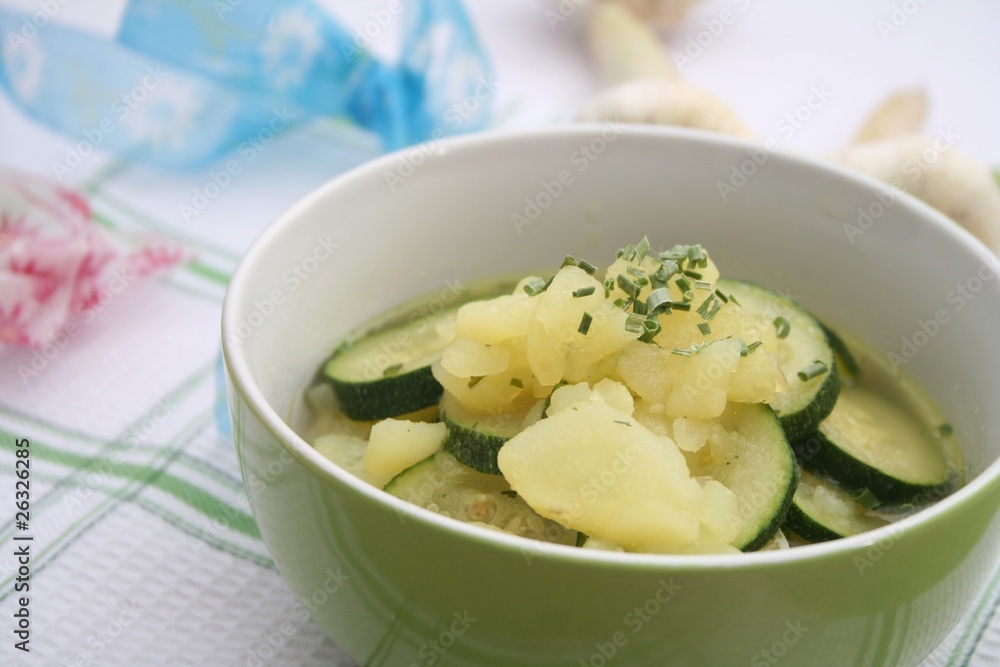 Zucchinieintopf Zucchinieintopf