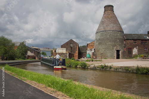 Foto Stoke on trent canal and bottle klin