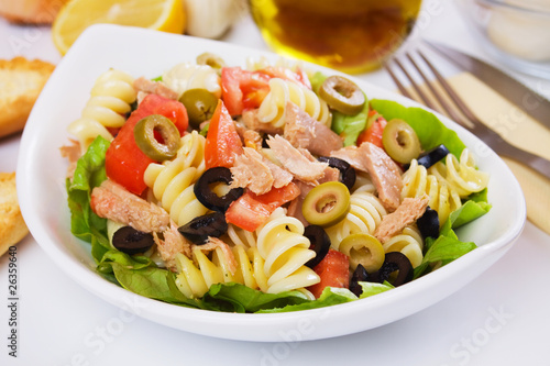 Classic tuna salad with pasta