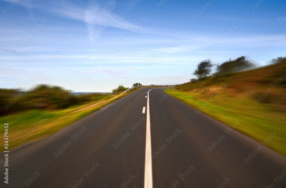 Speed on the road on the cliff - right turning