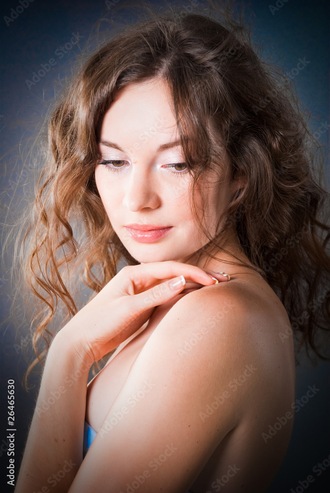 Obraz premium despondent young lady
