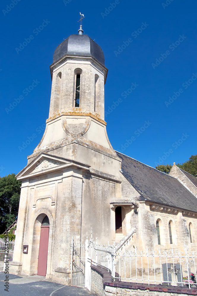 Eglise romane - Maisons - Calvados