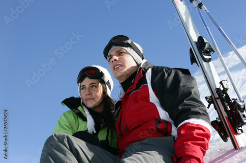 Homme et femme neige