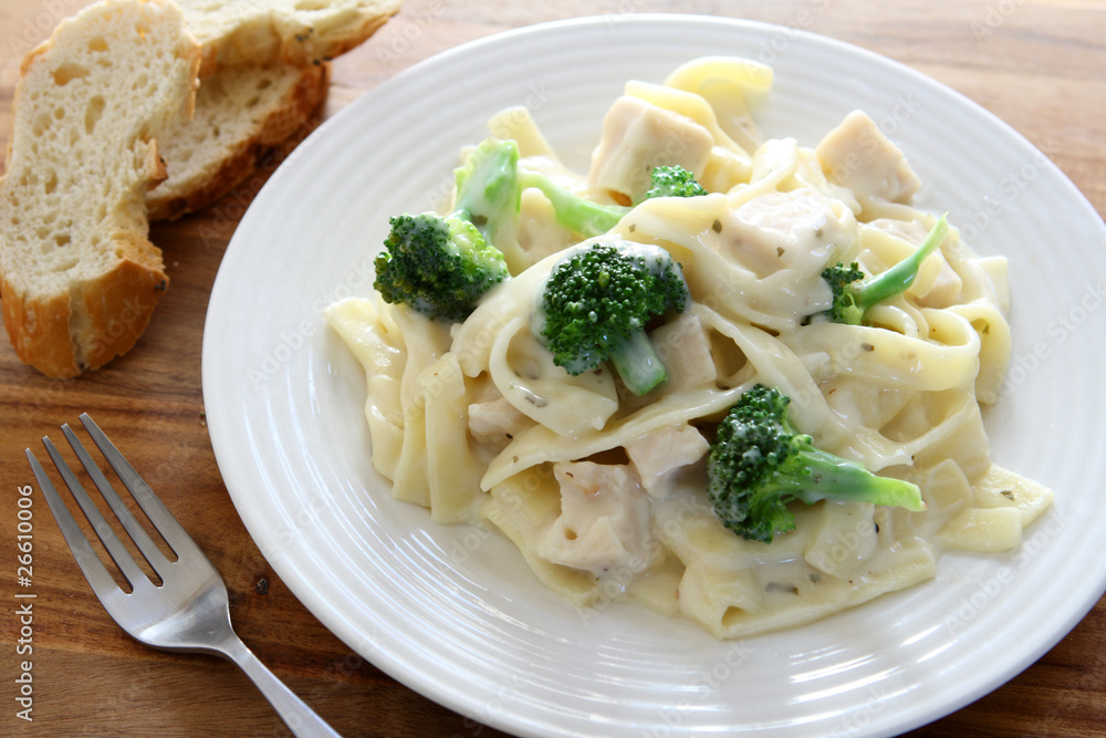 Fettuccine Alfredo with Chicken and Broccoli