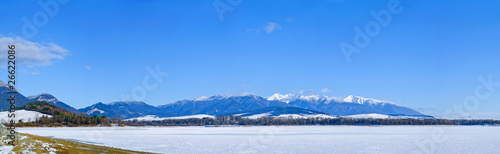 Panorama of winter lake © Max Topchii